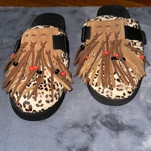 Suicoke leopard fringe comfortable shoes